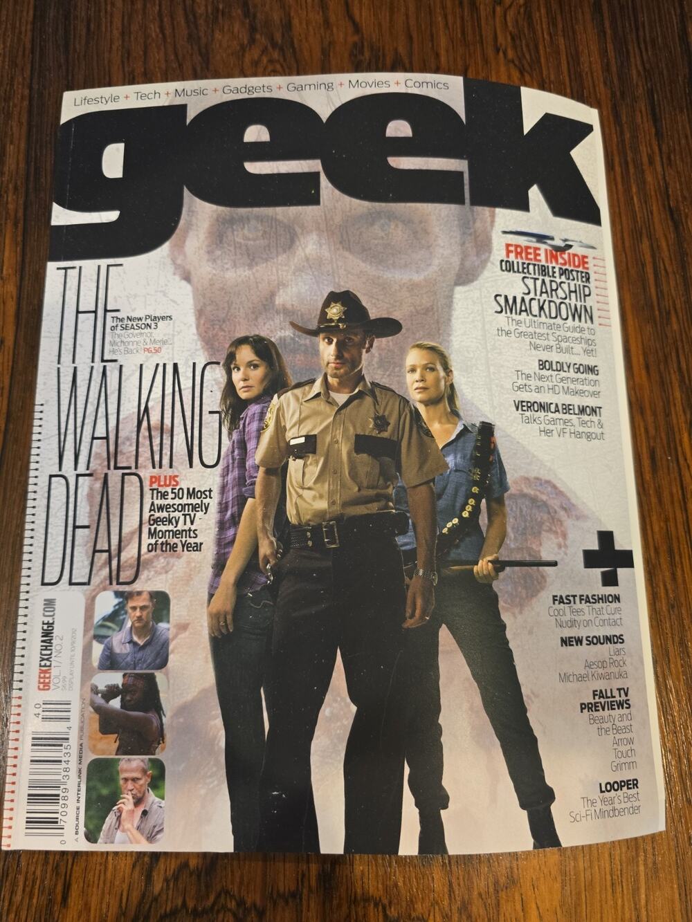 Geek Magazine Volume 1 No 2 Walking Dead WITH POSTER
